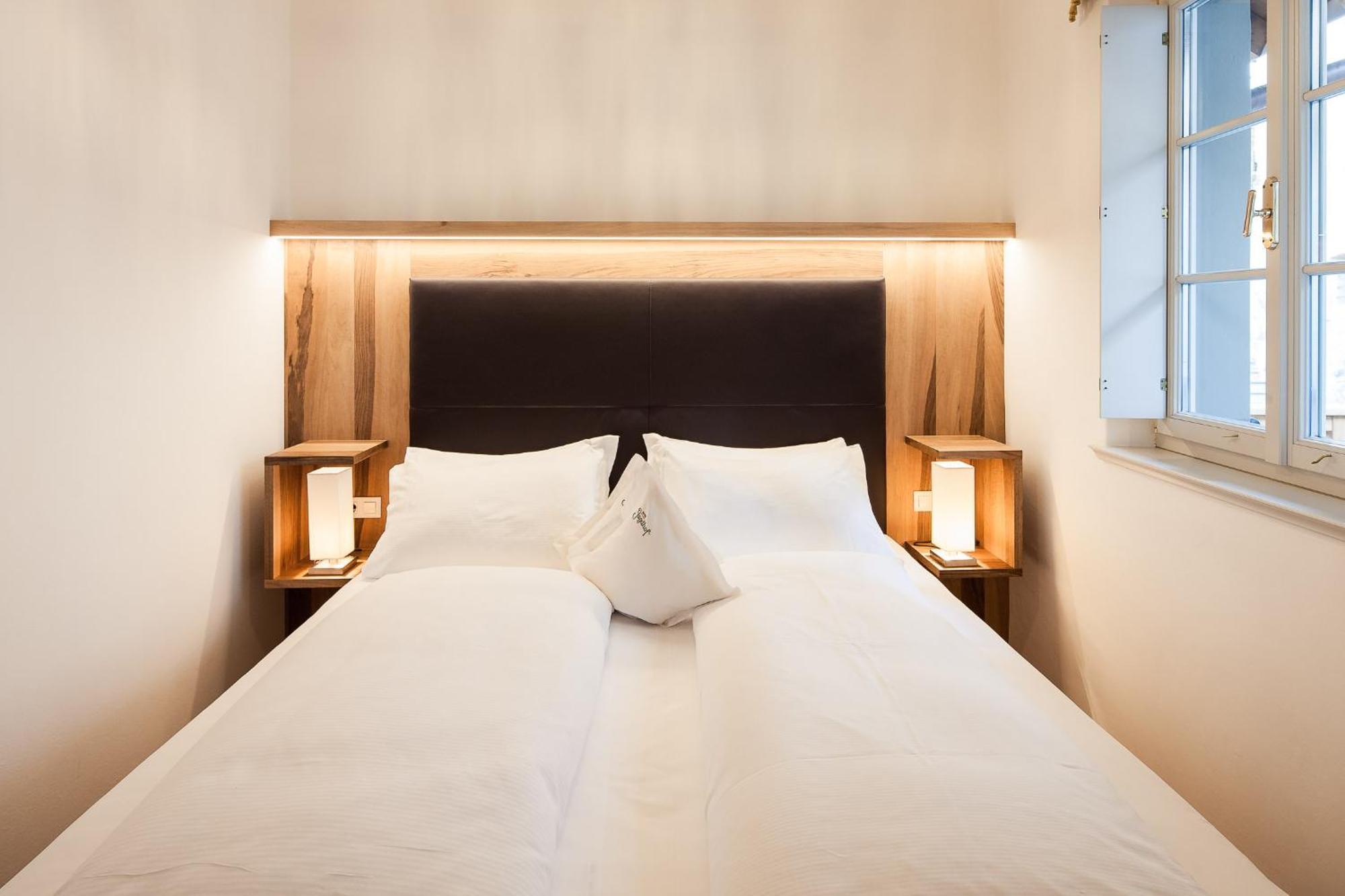 Romantik Hotel Jagdhof Caldaro Bagian luar foto