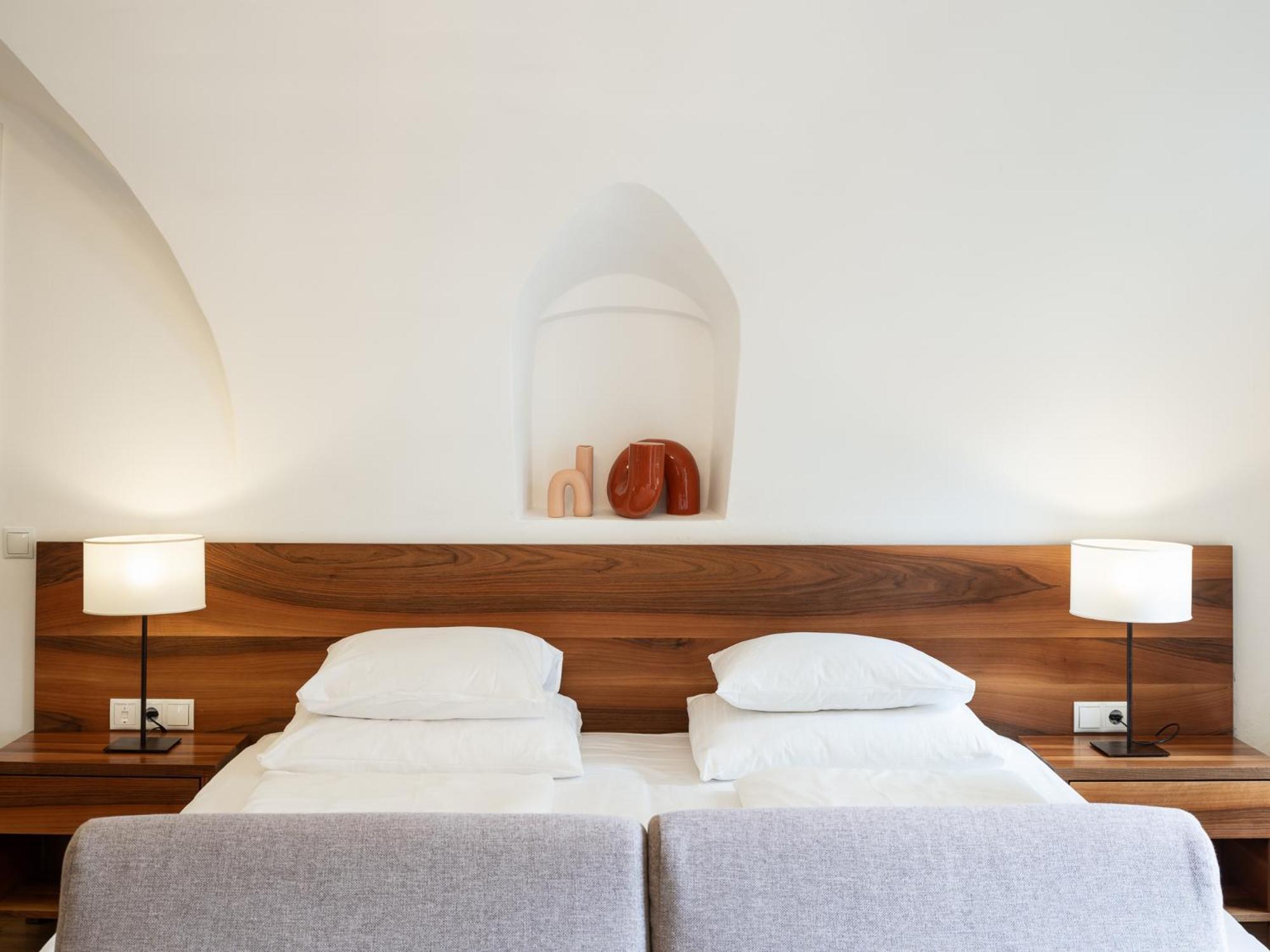 Romantik Hotel Jagdhof Caldaro Bagian luar foto