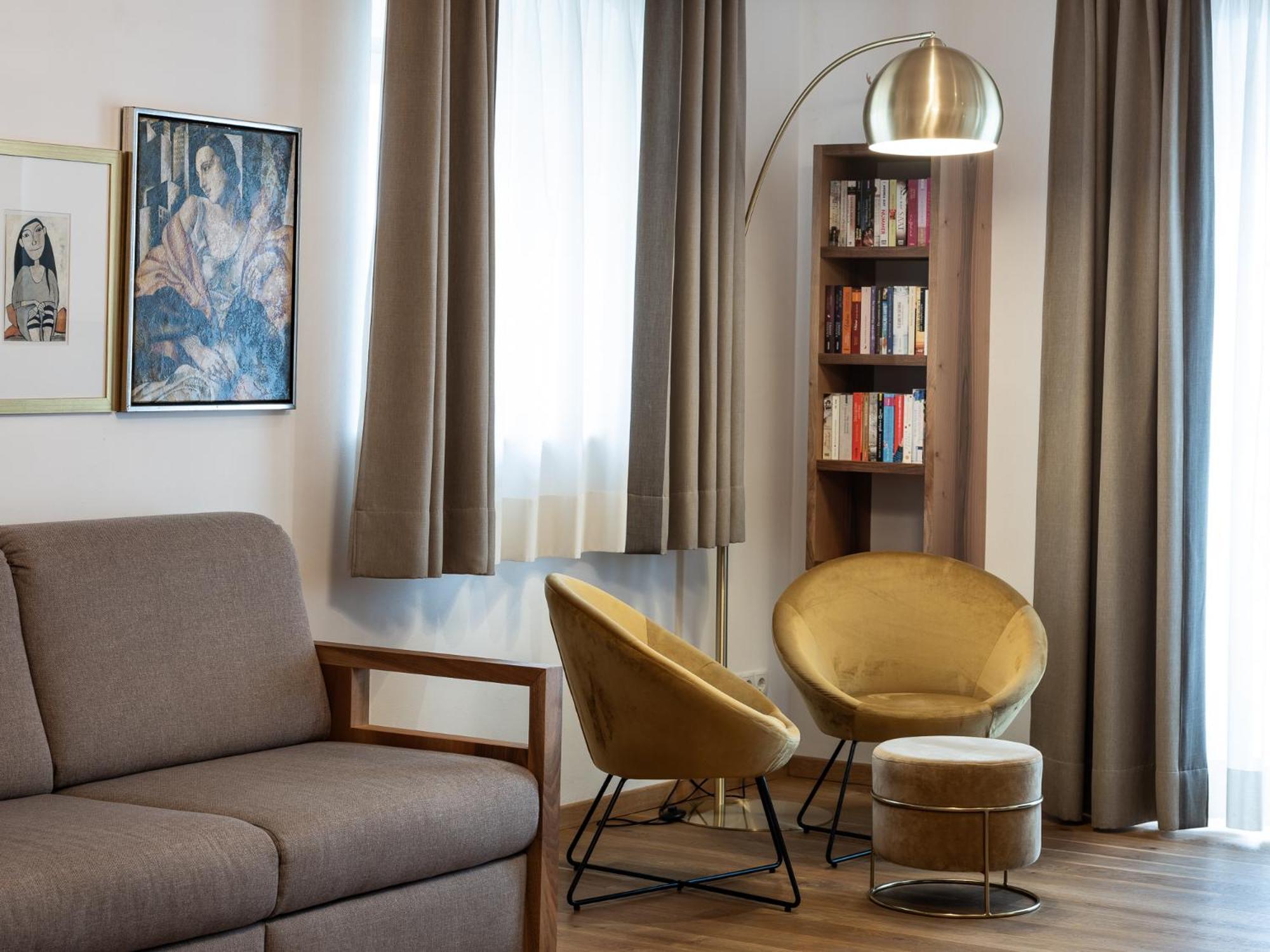 Romantik Hotel Jagdhof Caldaro Bagian luar foto