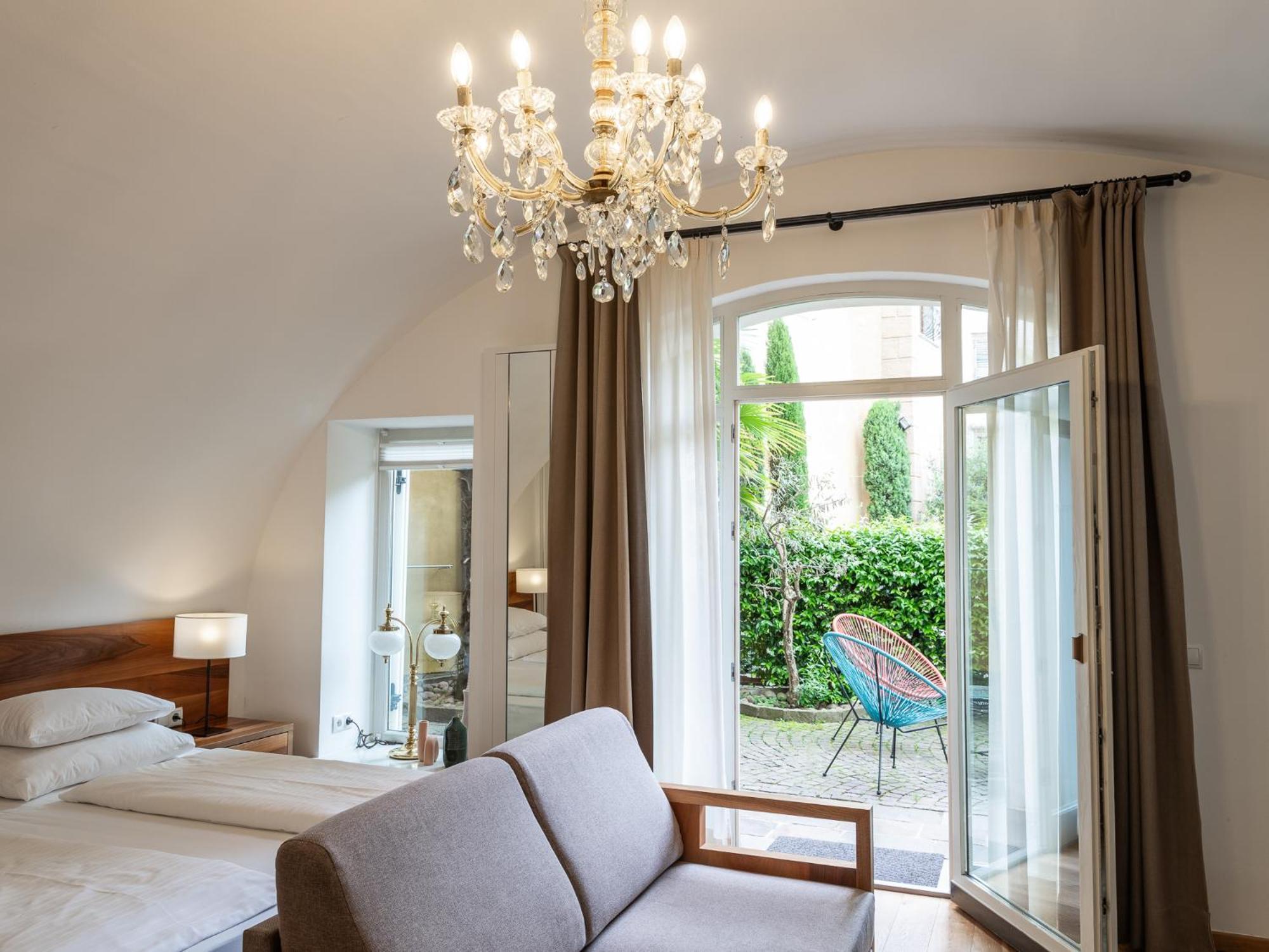 Romantik Hotel Jagdhof Caldaro Bagian luar foto